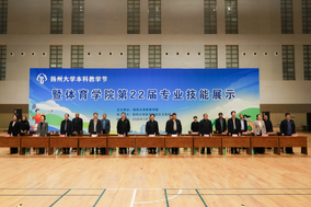曼城阿森纳强势出击，维拉曼联上演焦点战
